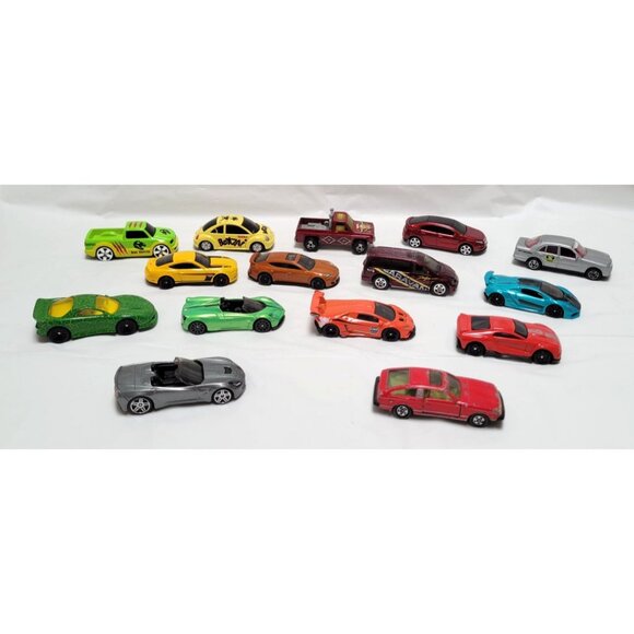 Lot Of 15 Die-Cast Toy Cars Trucks Assorted Colors Models Sports Classics - Picture 3 of 6